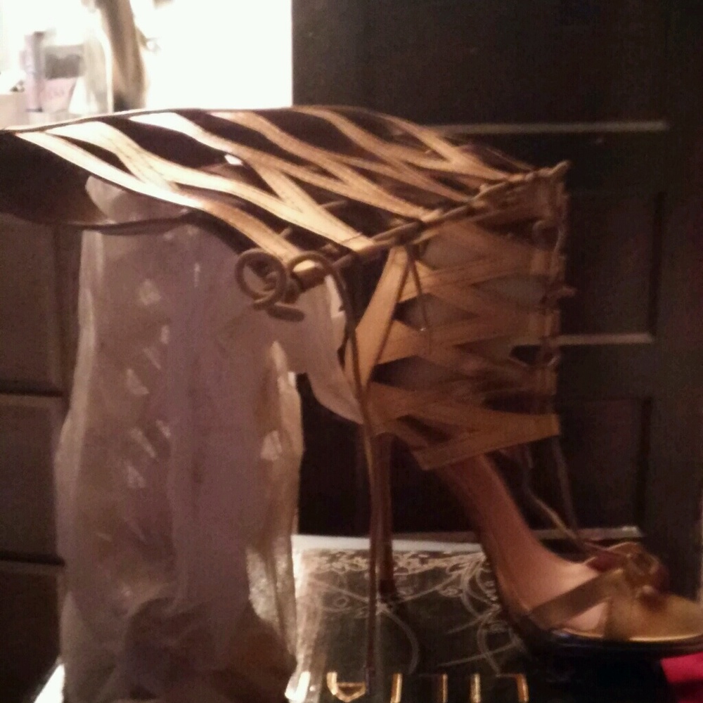 Meet your Posher, Maria